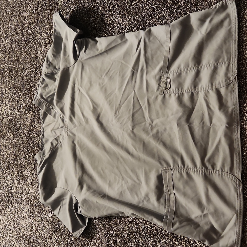 Cherokee large light grey scrub top